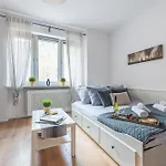 Marszalkowska 83 - Stacja Metra 500M - Dworzec Centrlany 1Km - Better Rental